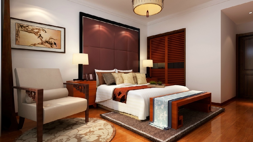 原木的颜色给卧室自然的本性，古典中带有一丝的艳丽感。床上白色与紫红色的搭配，圆满的交融